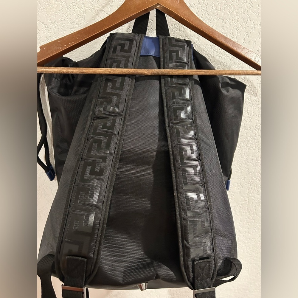 Versace parfume backpack - Picture 4 of 4